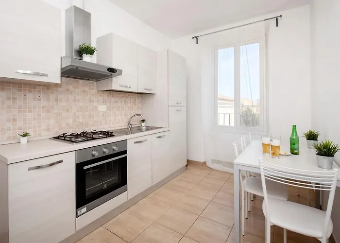 Appartamento Large And Central Comfortable Apartment