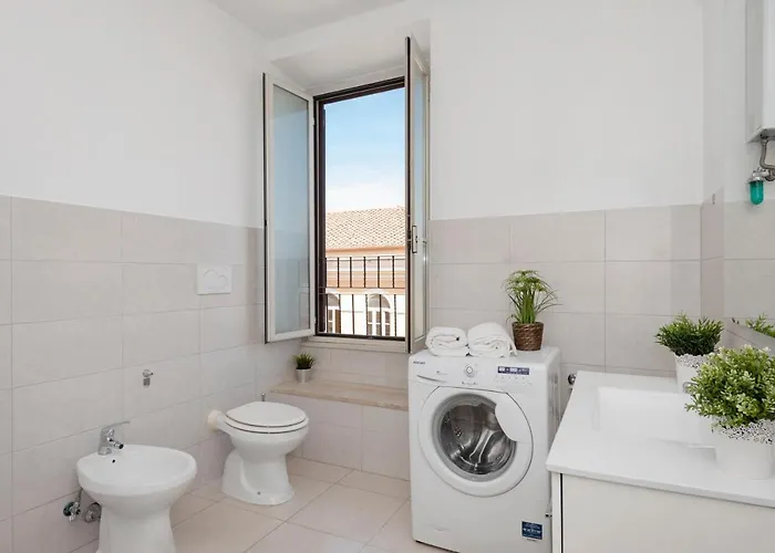 Appartamento Large And Central Comfortable Apartment *
