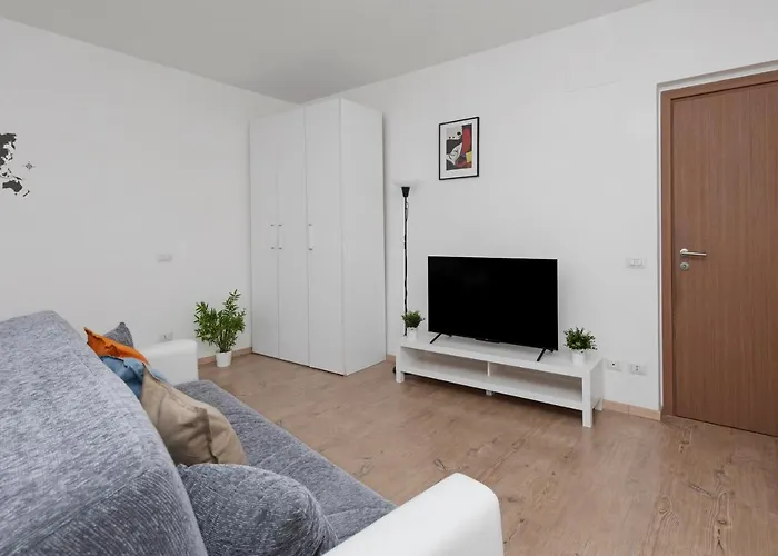 Large And Central Comfortable Apartment